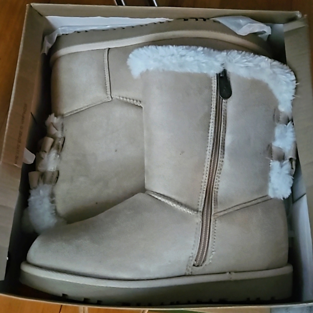 Jessica Cline boots size 6
